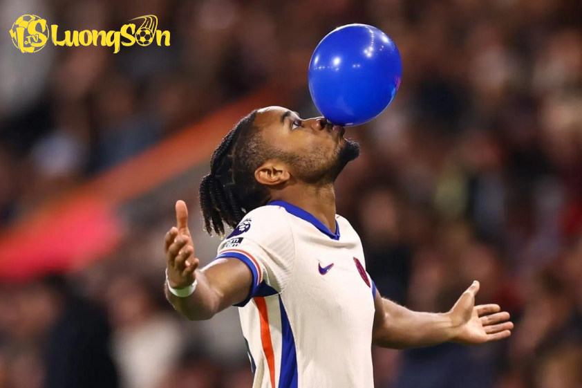 Nkunku gia nhập Chelsea từ RB Leipzig vào năm 2023. Christopher Nkunku gia nhập Chelsea từ RB Leipzig vào năm 2023.